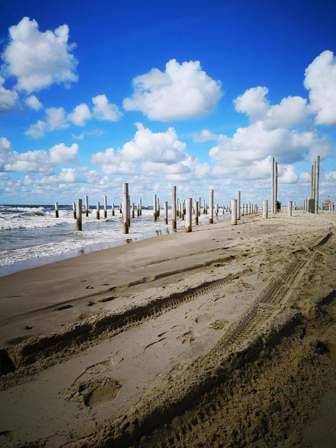 Nieuw Strand Петен Екстериор снимка